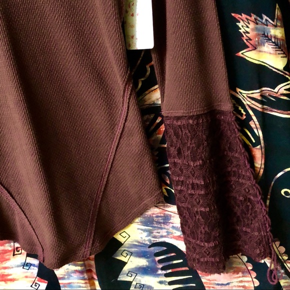 🌺🎉HP🎉🌺 NWT Free People Sexy Top With Bell Lace Sleeves - Picture 6 of 9